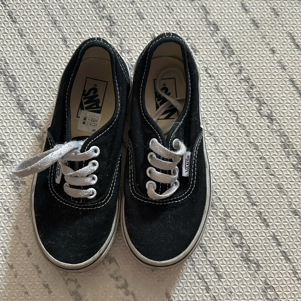 Kids vans size 12.0